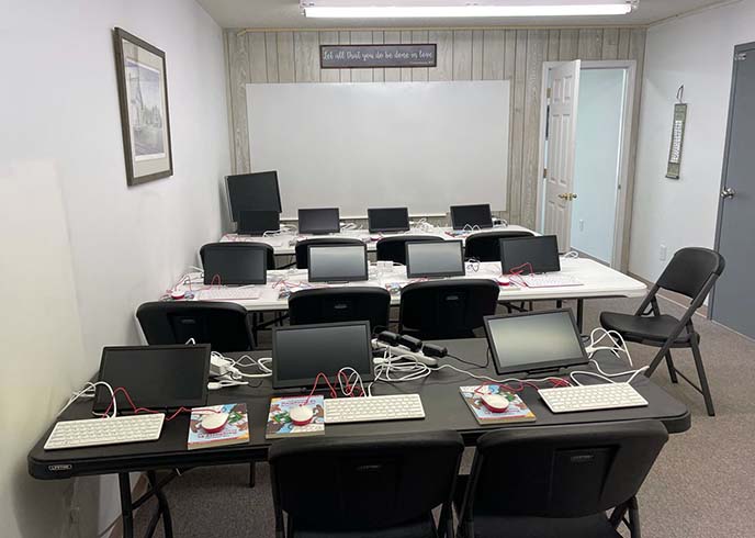 BRIEF computer lab - full classroom view